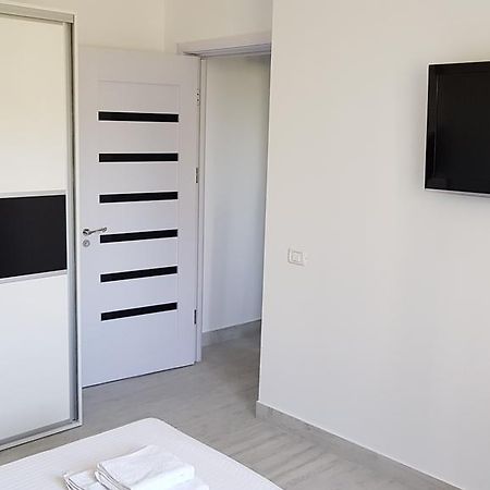 V1 Apartment Köstence Dış mekan fotoğraf