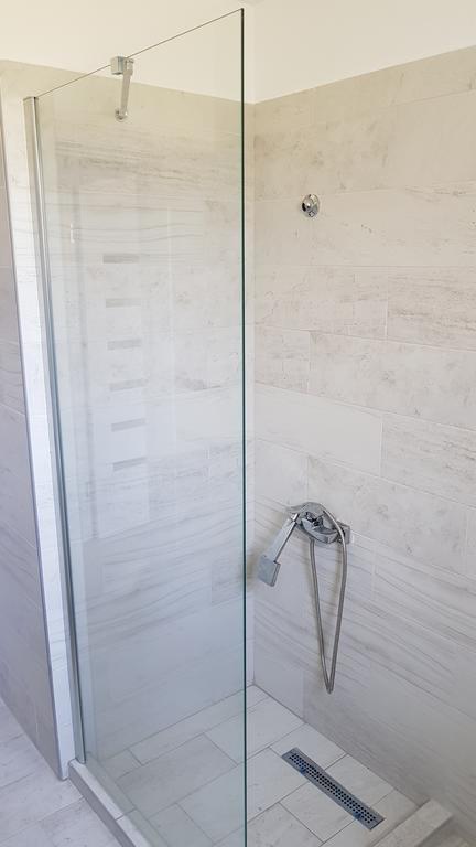 V1 Apartment Köstence Dış mekan fotoğraf