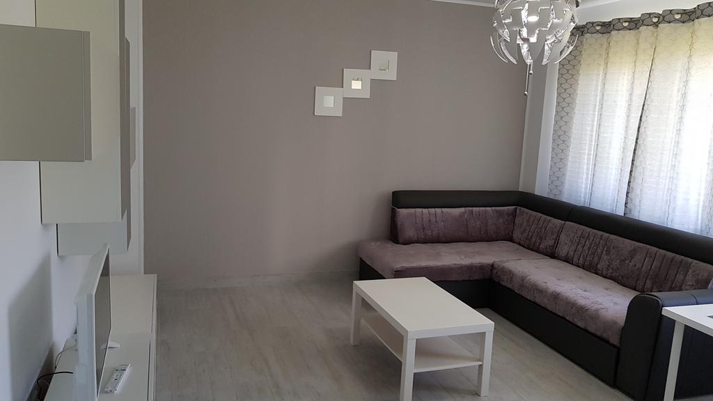 V1 Apartment Köstence Dış mekan fotoğraf